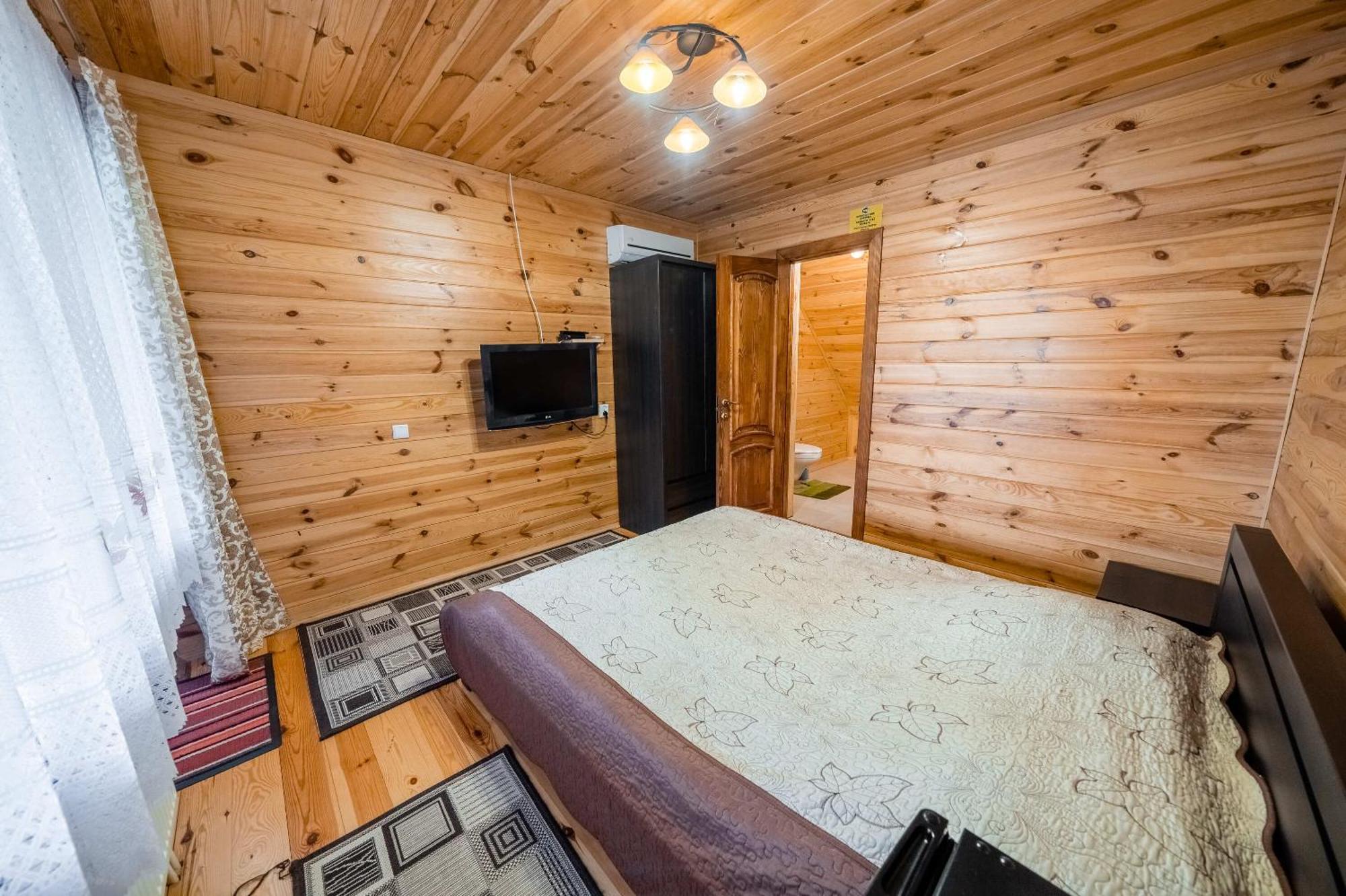 Сосновий Бір Svityaz' Chambre photo
