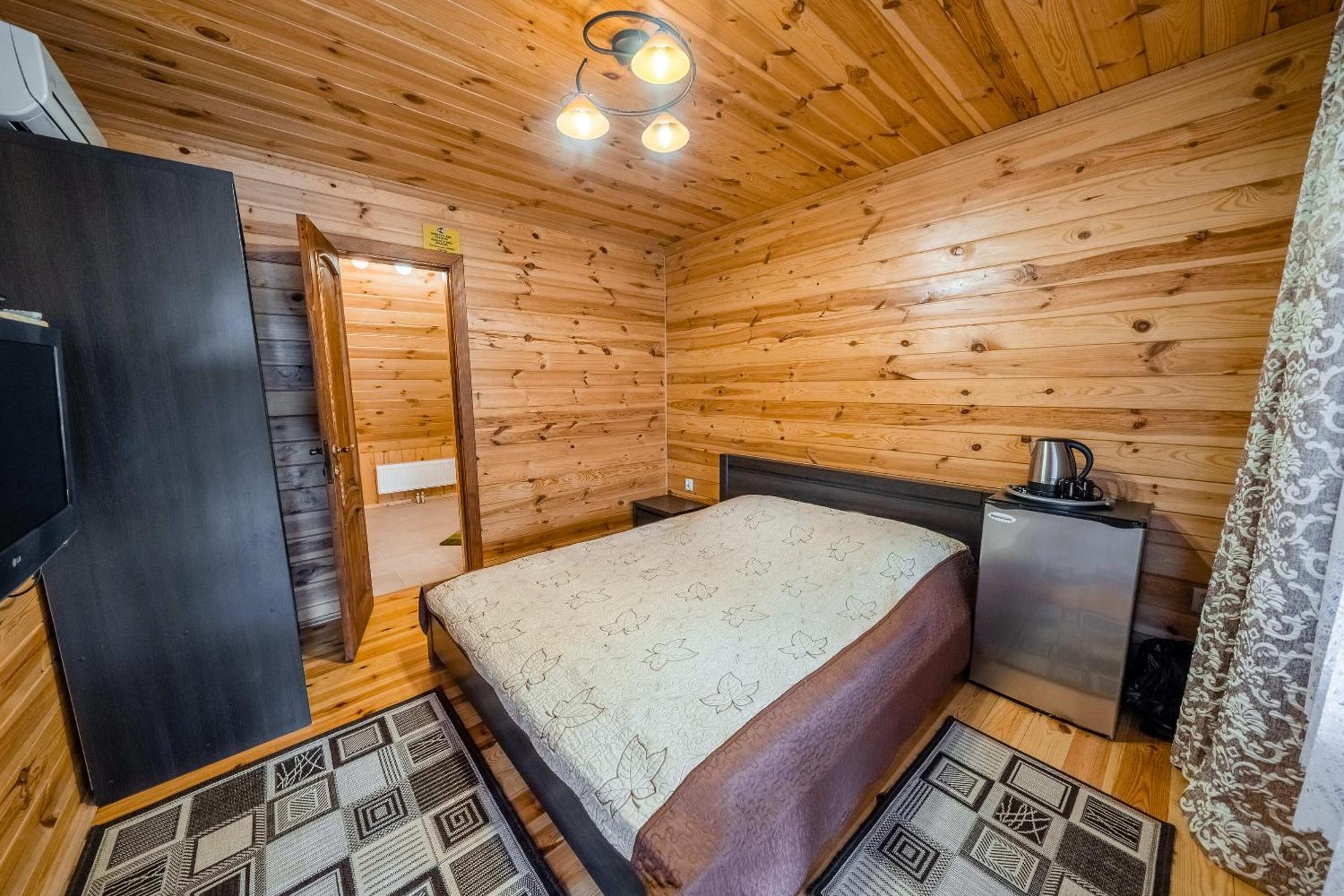 Сосновий Бір Svityaz' Chambre photo